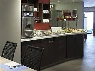 基里亚德里尔中央车站酒店 酒店 里尔